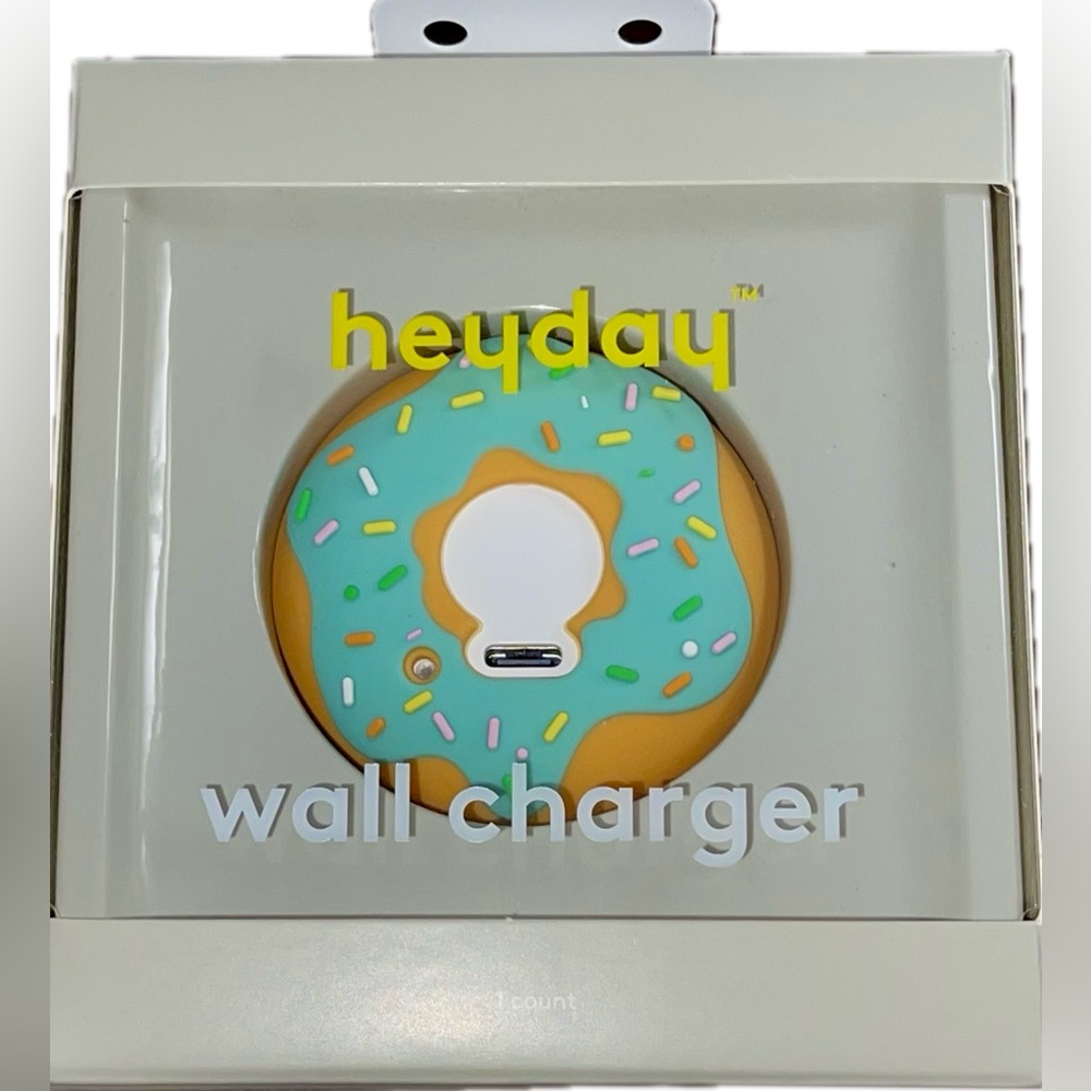 Heyday Donut Wall Charger - Mint and Orange